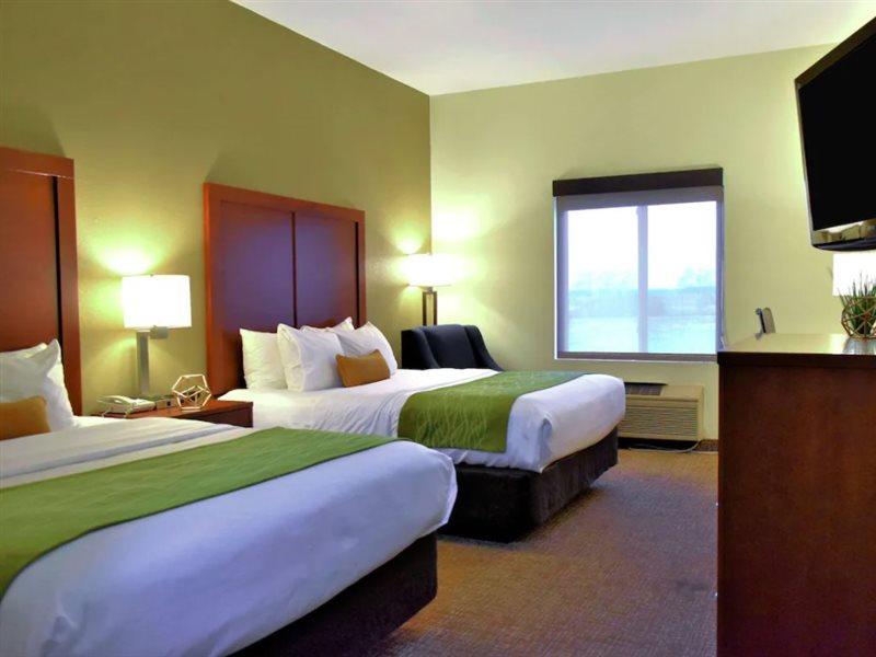 Comfort Inn & Suites Greenville I-70 Zewnętrze zdjęcie