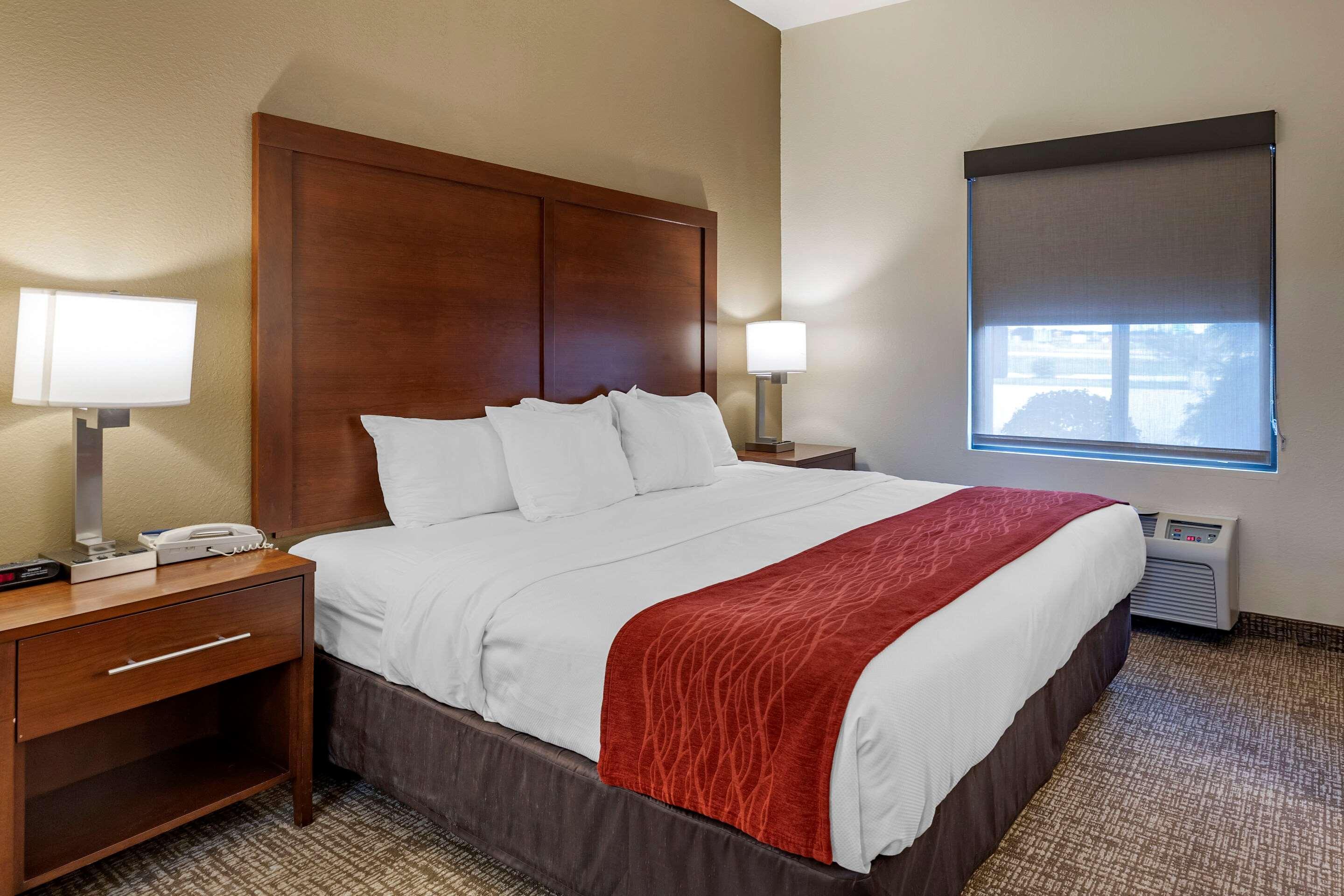 Comfort Inn & Suites Greenville I-70 Zewnętrze zdjęcie