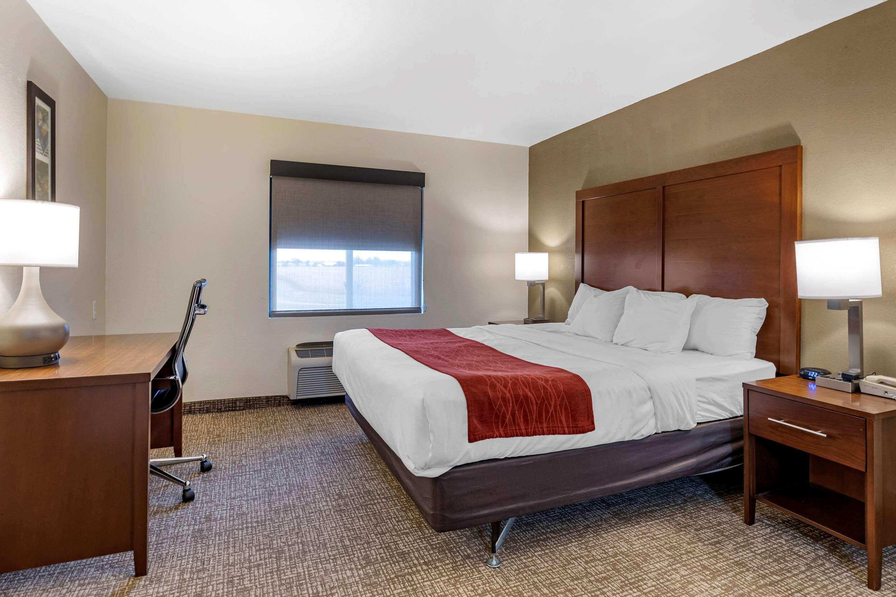 Comfort Inn & Suites Greenville I-70 Zewnętrze zdjęcie