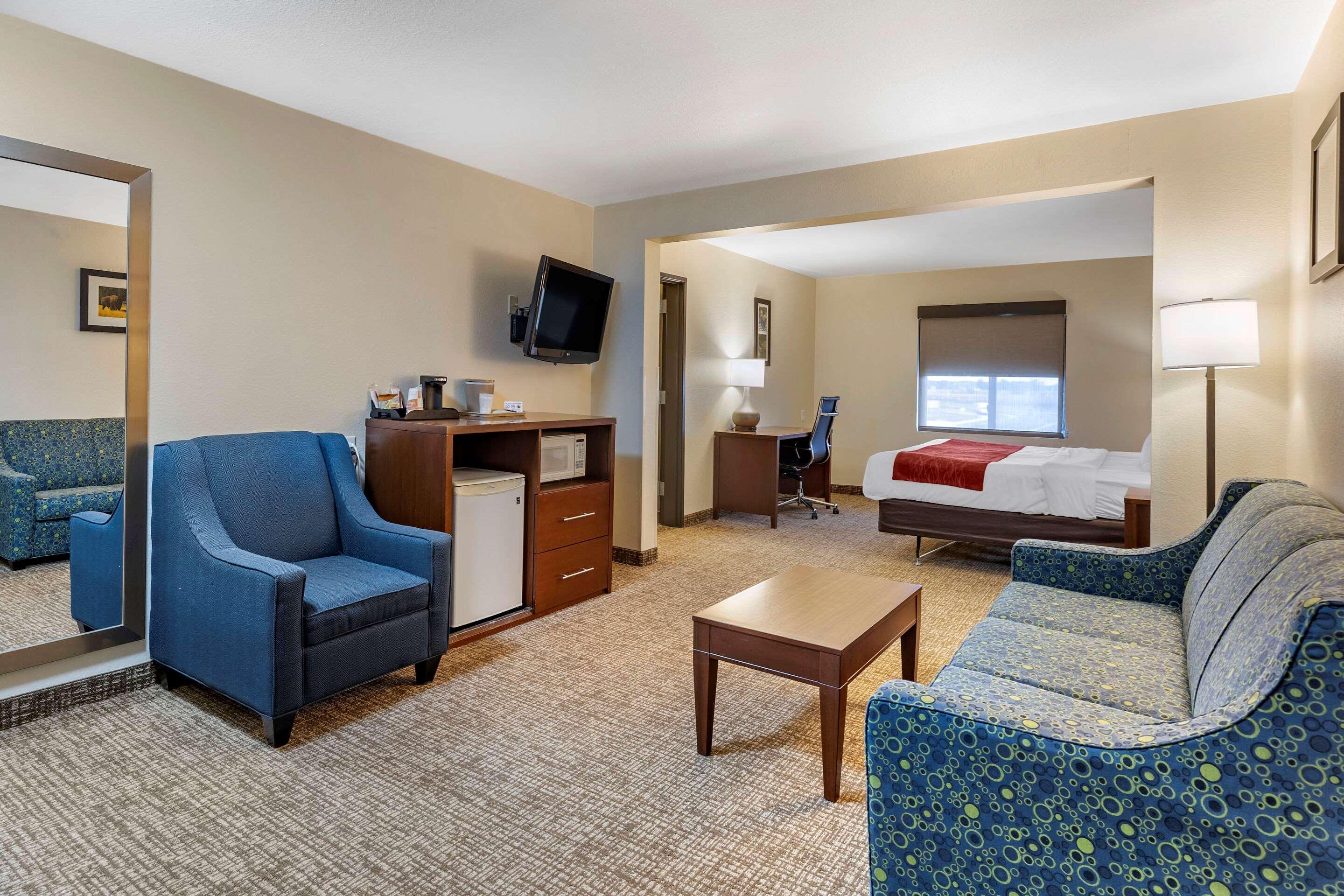 Comfort Inn & Suites Greenville I-70 Zewnętrze zdjęcie