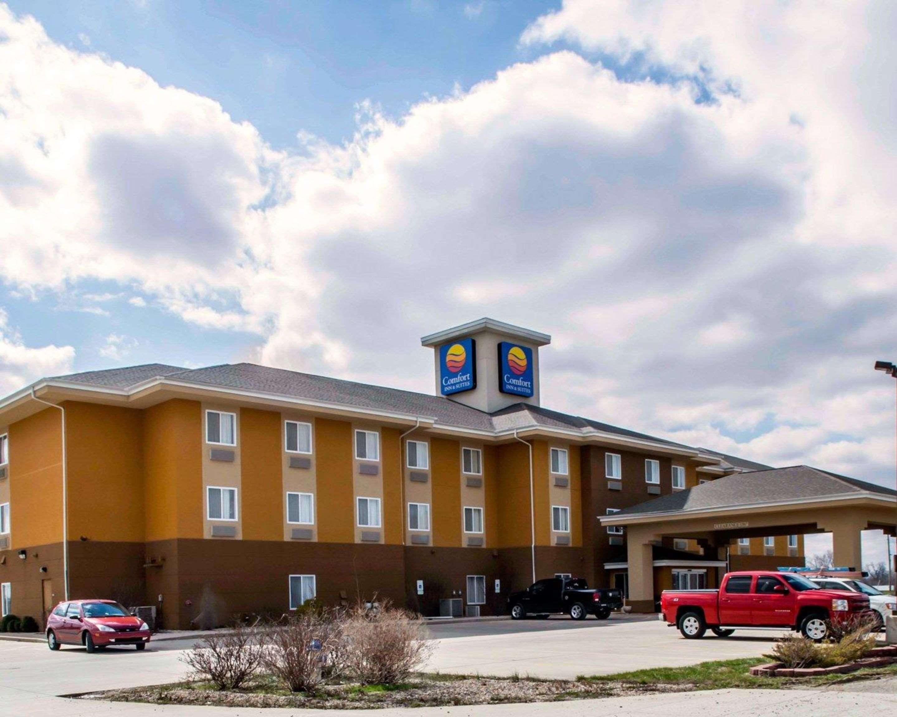 Comfort Inn & Suites Greenville I-70 Zewnętrze zdjęcie