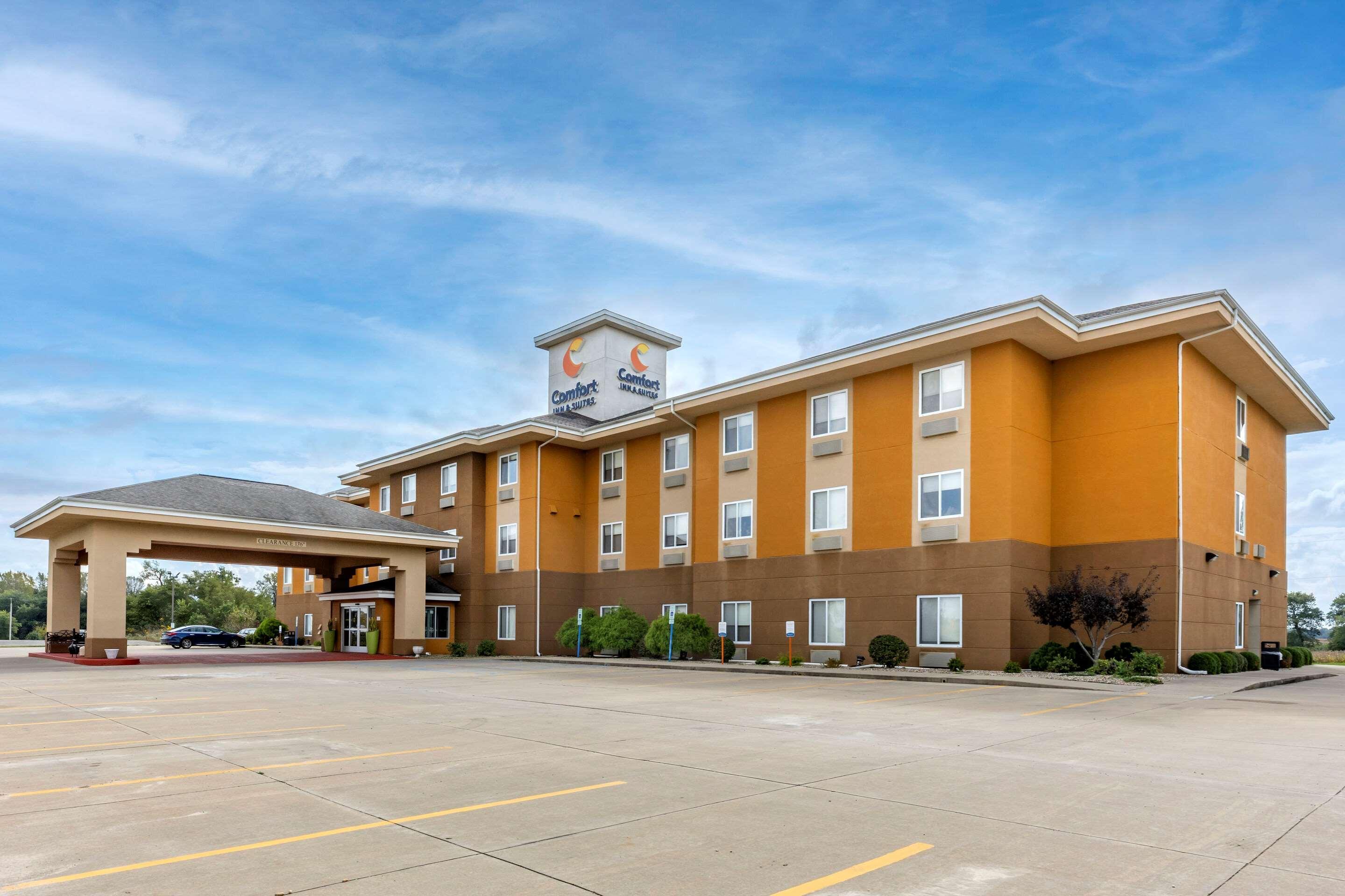 Comfort Inn & Suites Greenville I-70 Zewnętrze zdjęcie