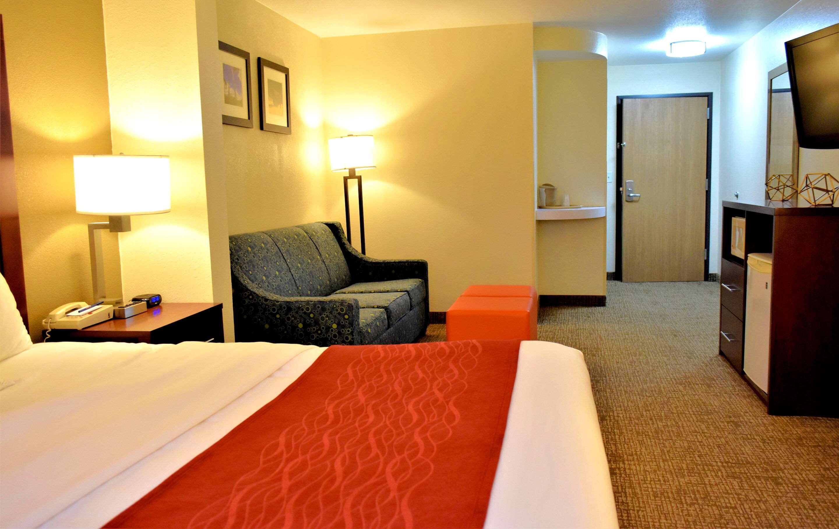 Comfort Inn & Suites Greenville I-70 Zewnętrze zdjęcie