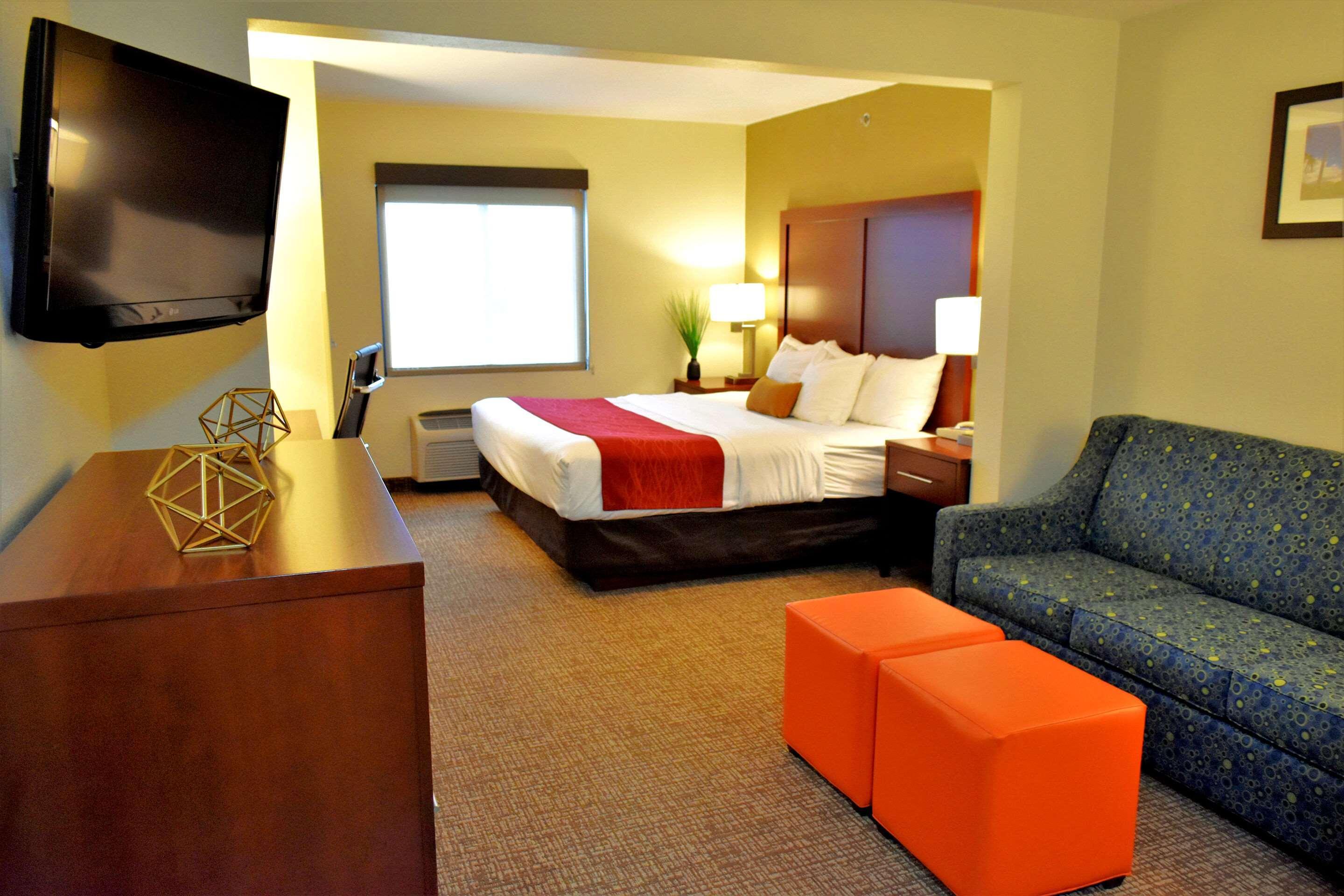 Comfort Inn & Suites Greenville I-70 Zewnętrze zdjęcie