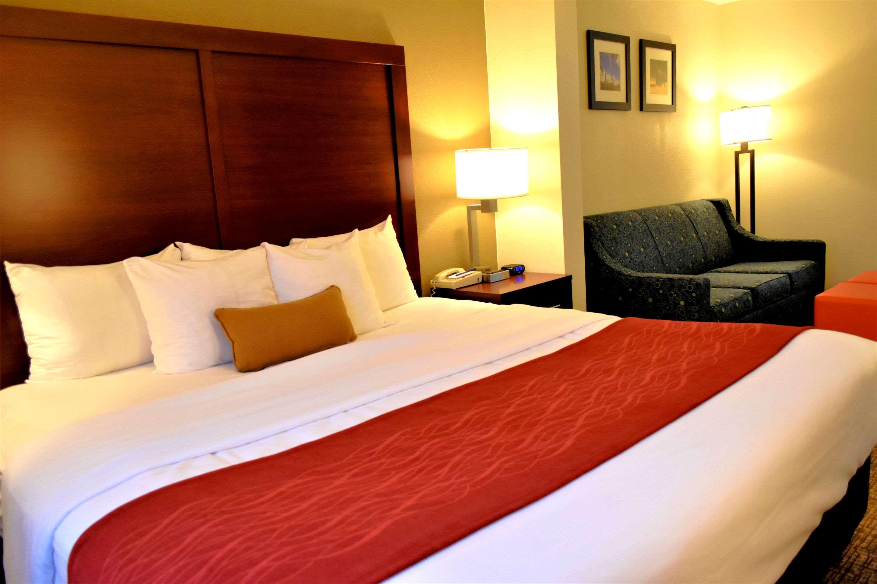 Comfort Inn & Suites Greenville I-70 Zewnętrze zdjęcie