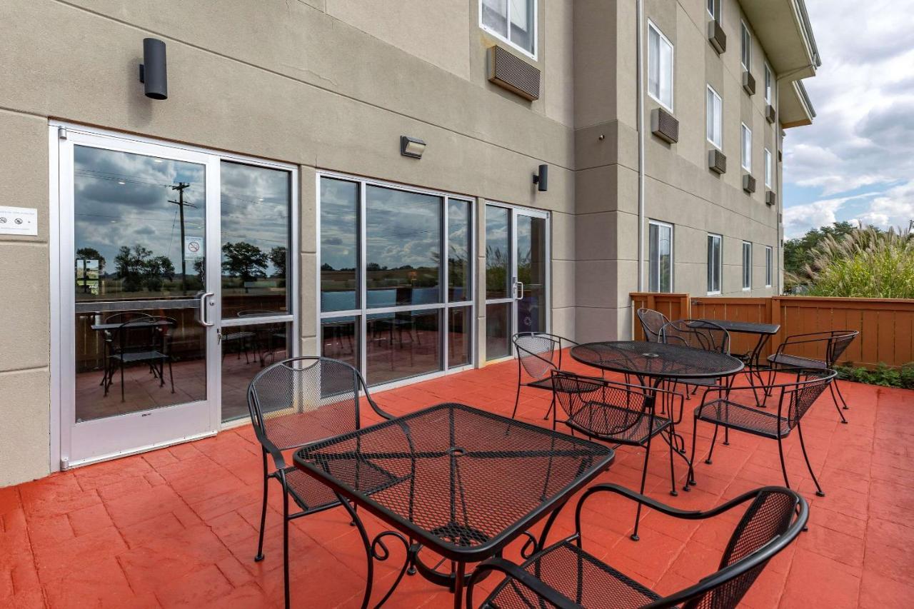 Comfort Inn & Suites Greenville I-70 Zewnętrze zdjęcie